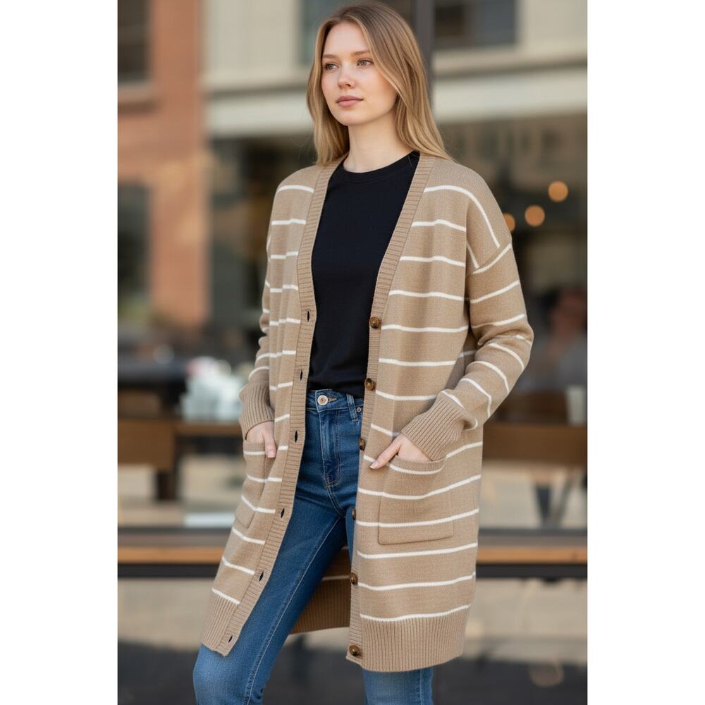 2/$30 WHITE BIRCH Sweater Size S / Size M Cardigan Pockets Buttons Tan White